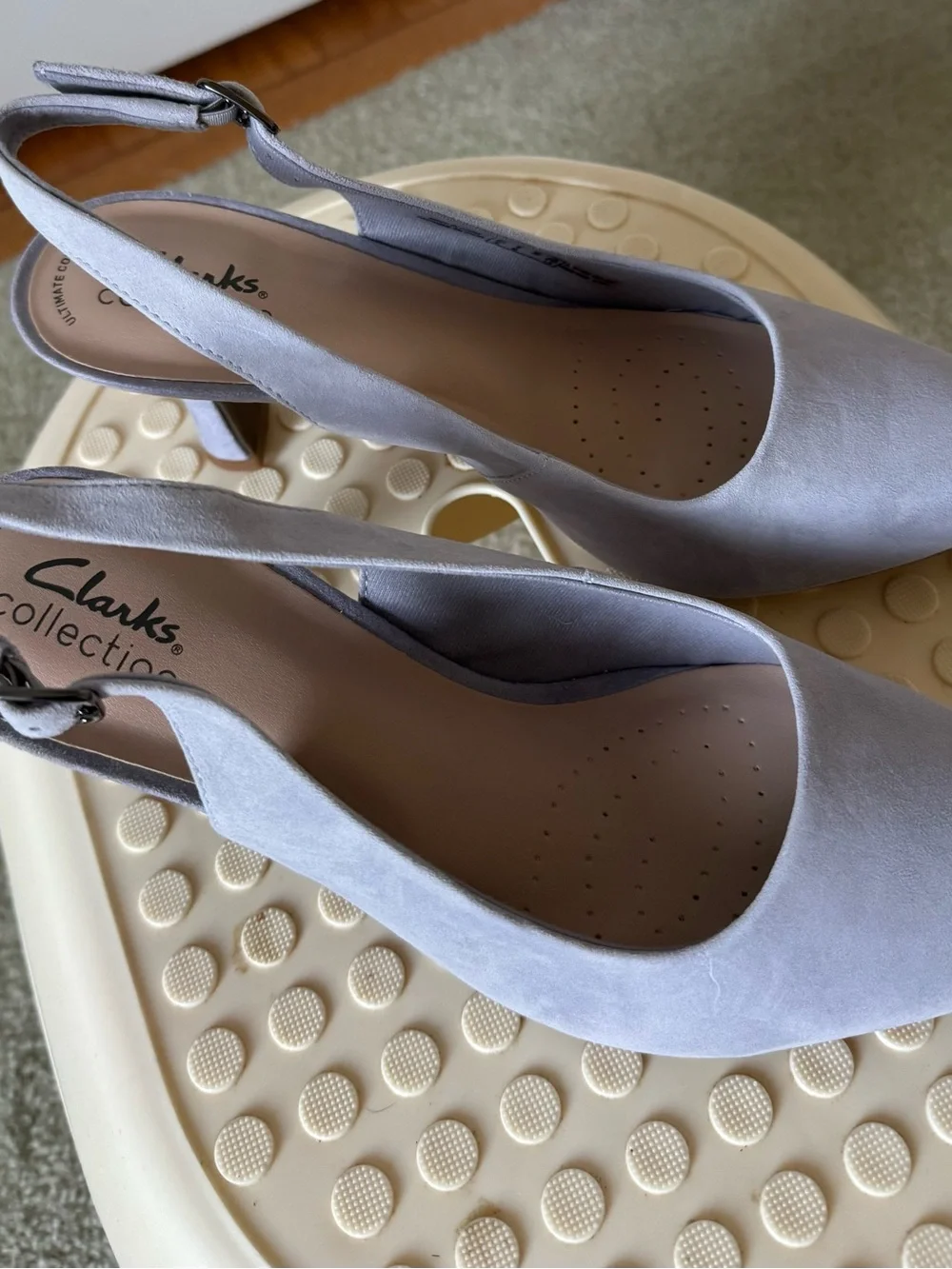 Clarks Blue Gray Suede Slingback Pointed Toe Heels. Brand New Never Worn.